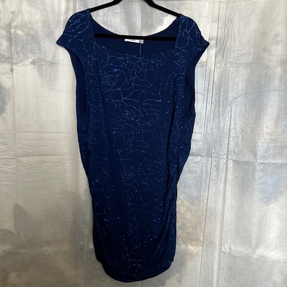 Ricki’s NWT tunic cap sleeve top with shimmer - Picture 1 of 9
